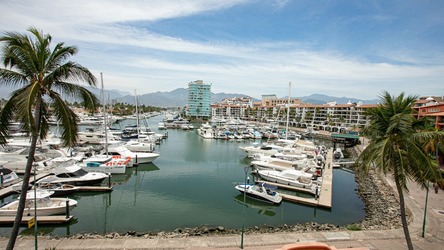 https://iconpuertovallarta.com/jomres/uploadedimages/1/slideshow/0/thumbnail/2H5A5807.jpg