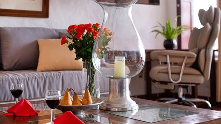 https://iconpuertovallarta.com/jomres/uploadedimages/1/slideshow/0/thumbnail/8Q9B3474.jpg